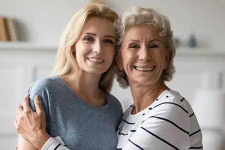 Mutter Tochter Graue Haare Blonde Haare