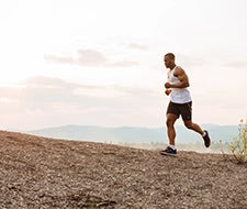 sportller mann stoffwechsel nährstoffe rennen