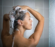 haare waschen shampoo conditioner haarausfall